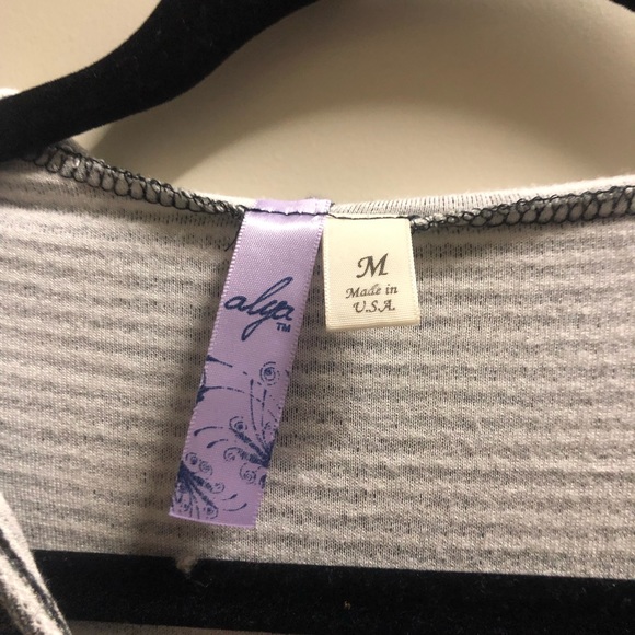 Light sweatshirt - Picture 5 of 5